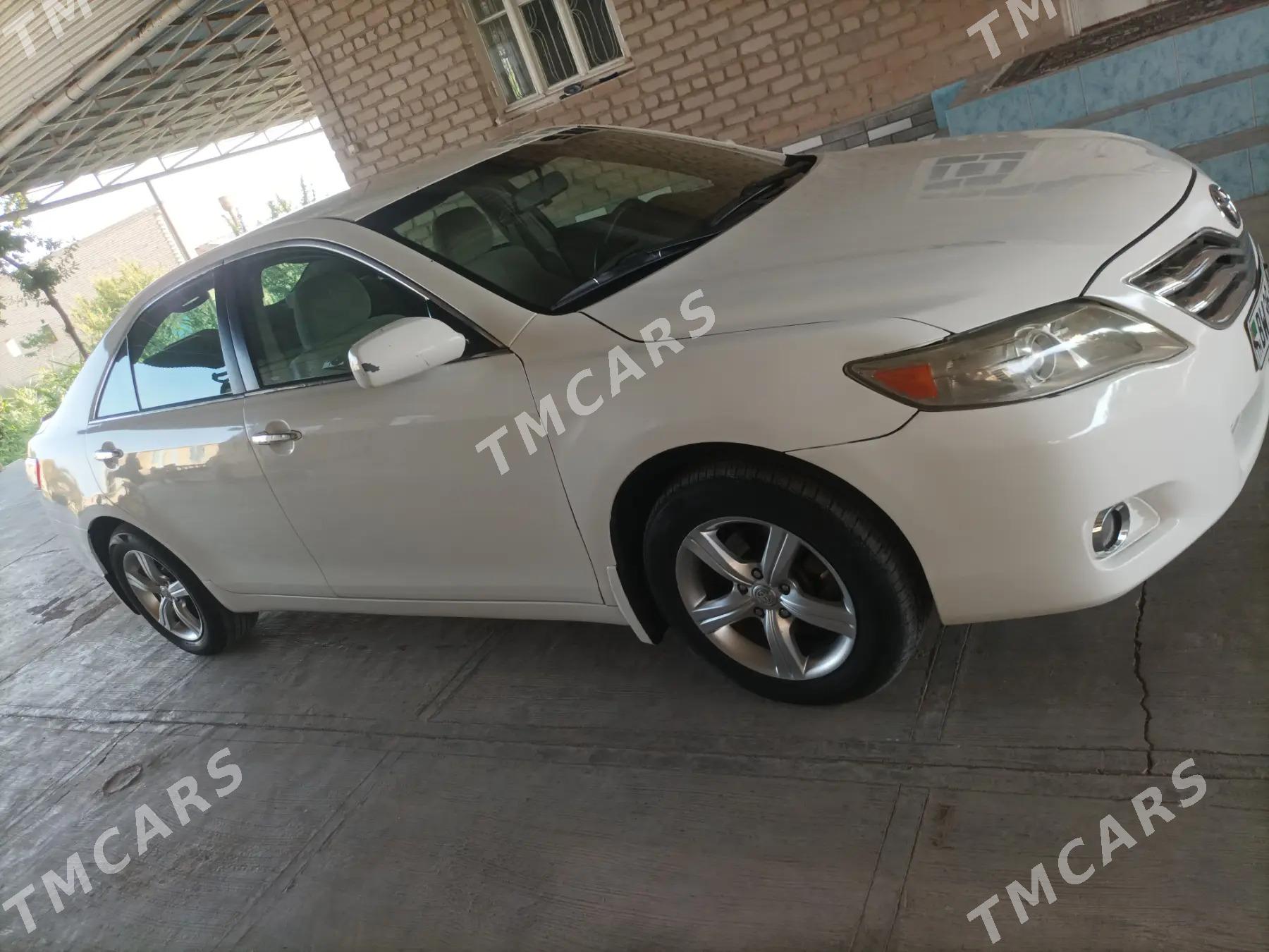 Toyota Camry 2010 - 160 000 TMT - Мары - img 5