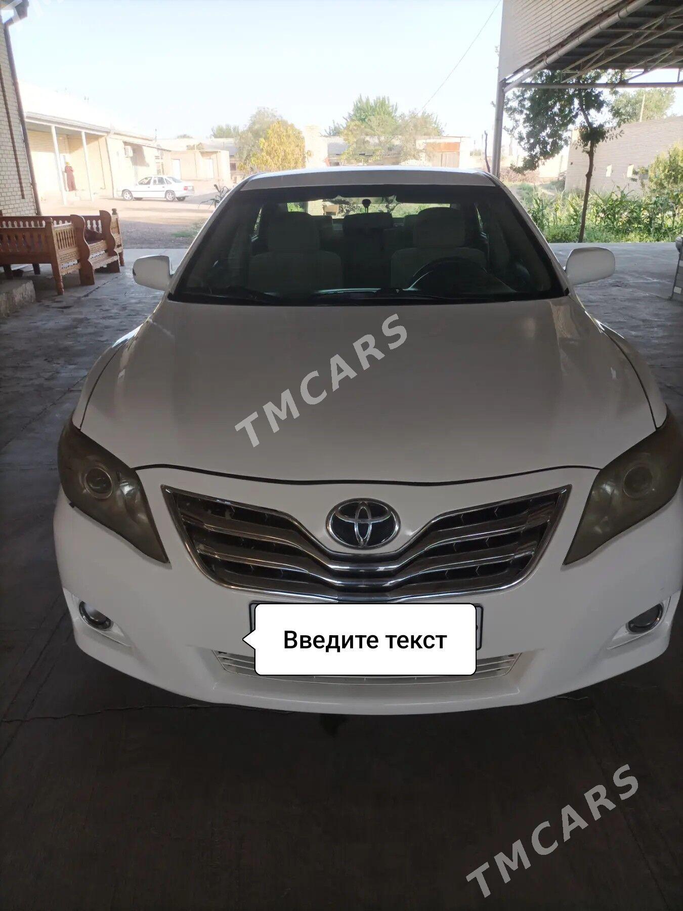 Toyota Camry 2010 - 160 000 TMT - Мары - img 3