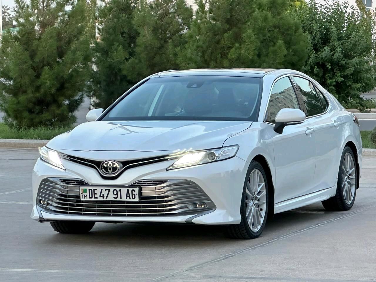 Toyota Camry 2019 - 352 000 TMT - Aşgabat - img 2