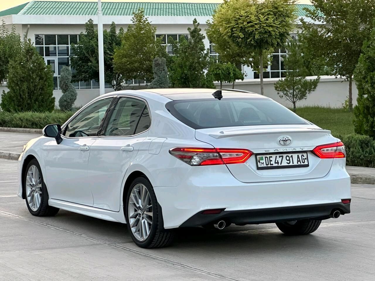 Toyota Camry 2019 - 352 000 TMT - Aşgabat - img 5