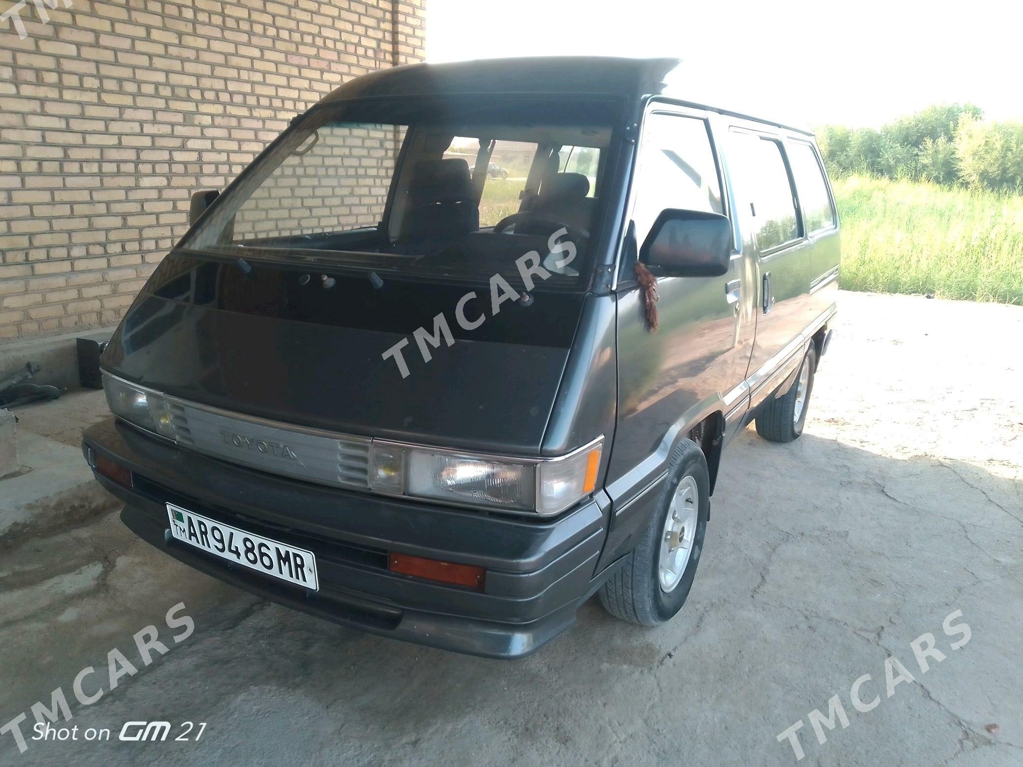 Toyota Hiace 1991 - 33 000 TMT - Mary - img 3