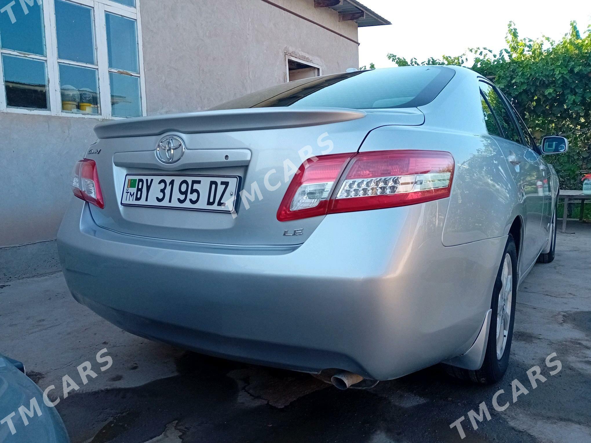 Toyota Camry 2011 - 170 000 TMT - Köneürgenç - img 3