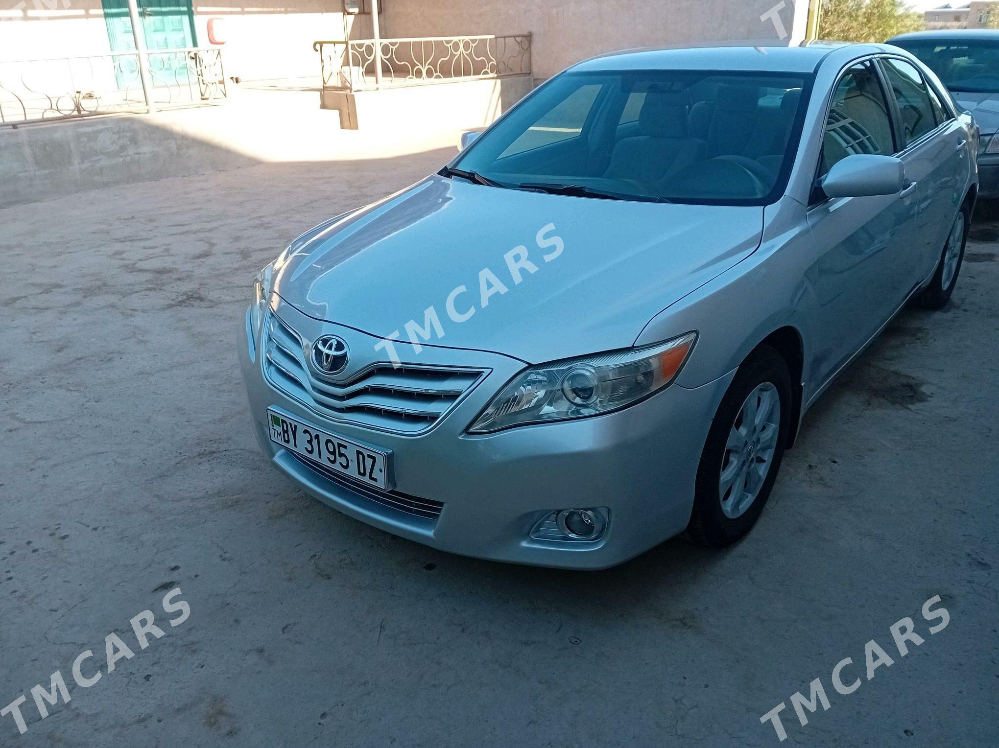 Toyota Camry 2011 - 170 000 TMT - Köneürgenç - img 4