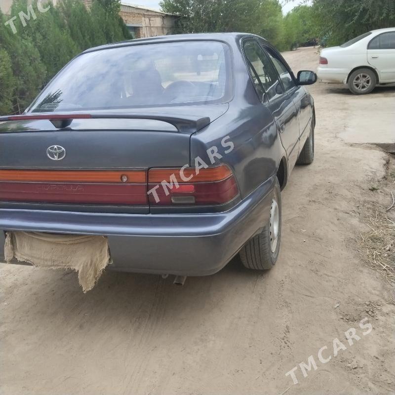 Toyota Corolla 1993 - 50 000 TMT - Акдепе - img 2