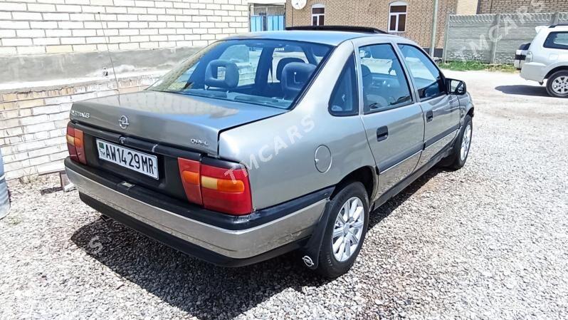 Opel Vectra 1992 - 32 000 TMT - Мары - img 2