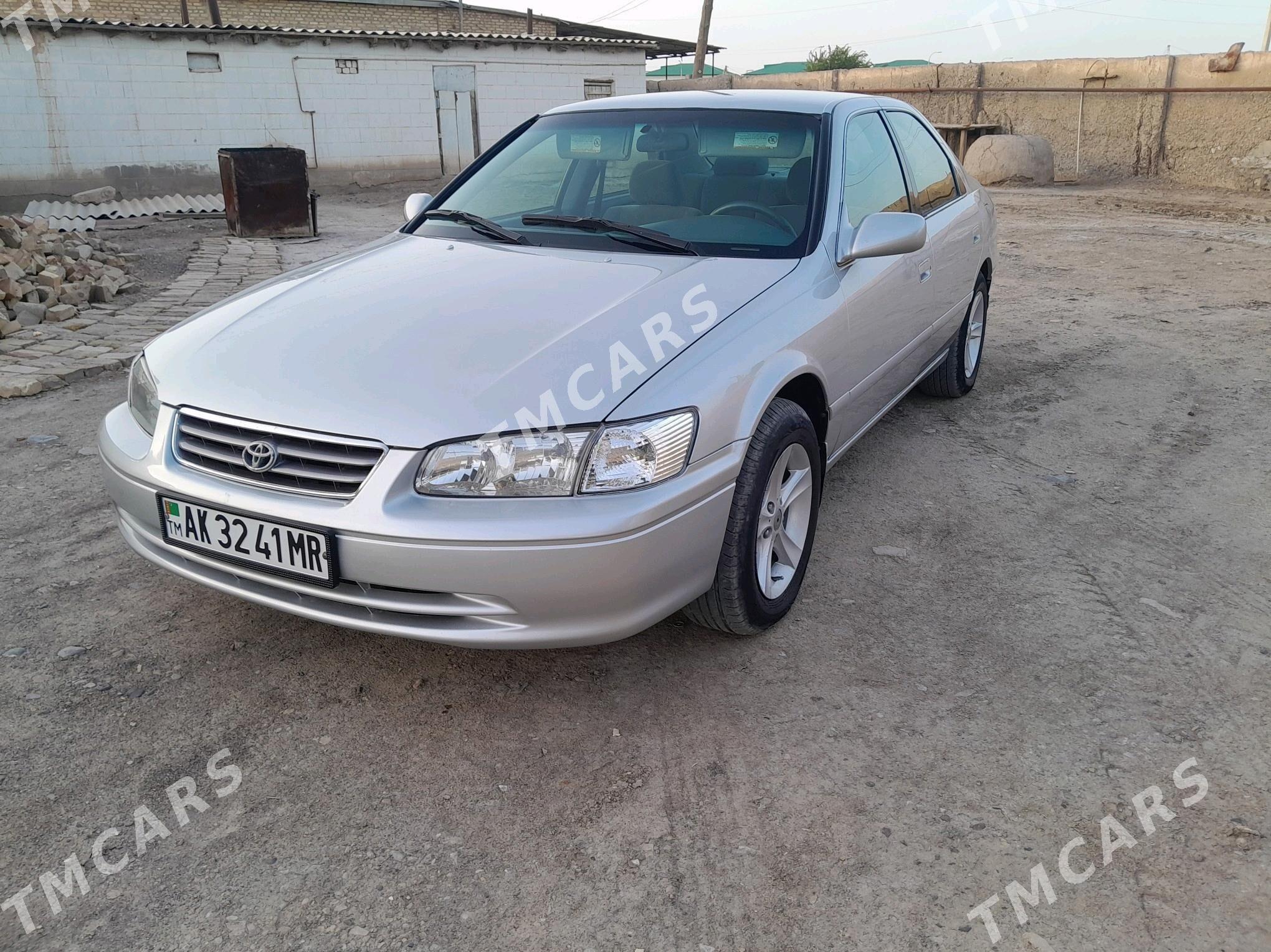 Toyota Camry 2000 - 135 000 TMT - Мары - img 3