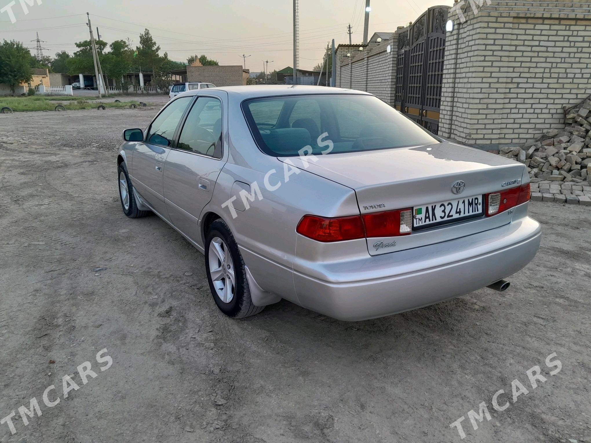 Toyota Camry 2000 - 135 000 TMT - Мары - img 4