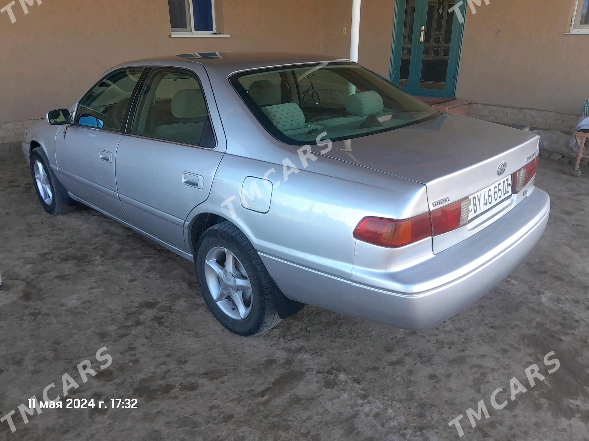 Toyota Camry 2001 - 115 000 TMT - етр. Туркменбаши - img 4