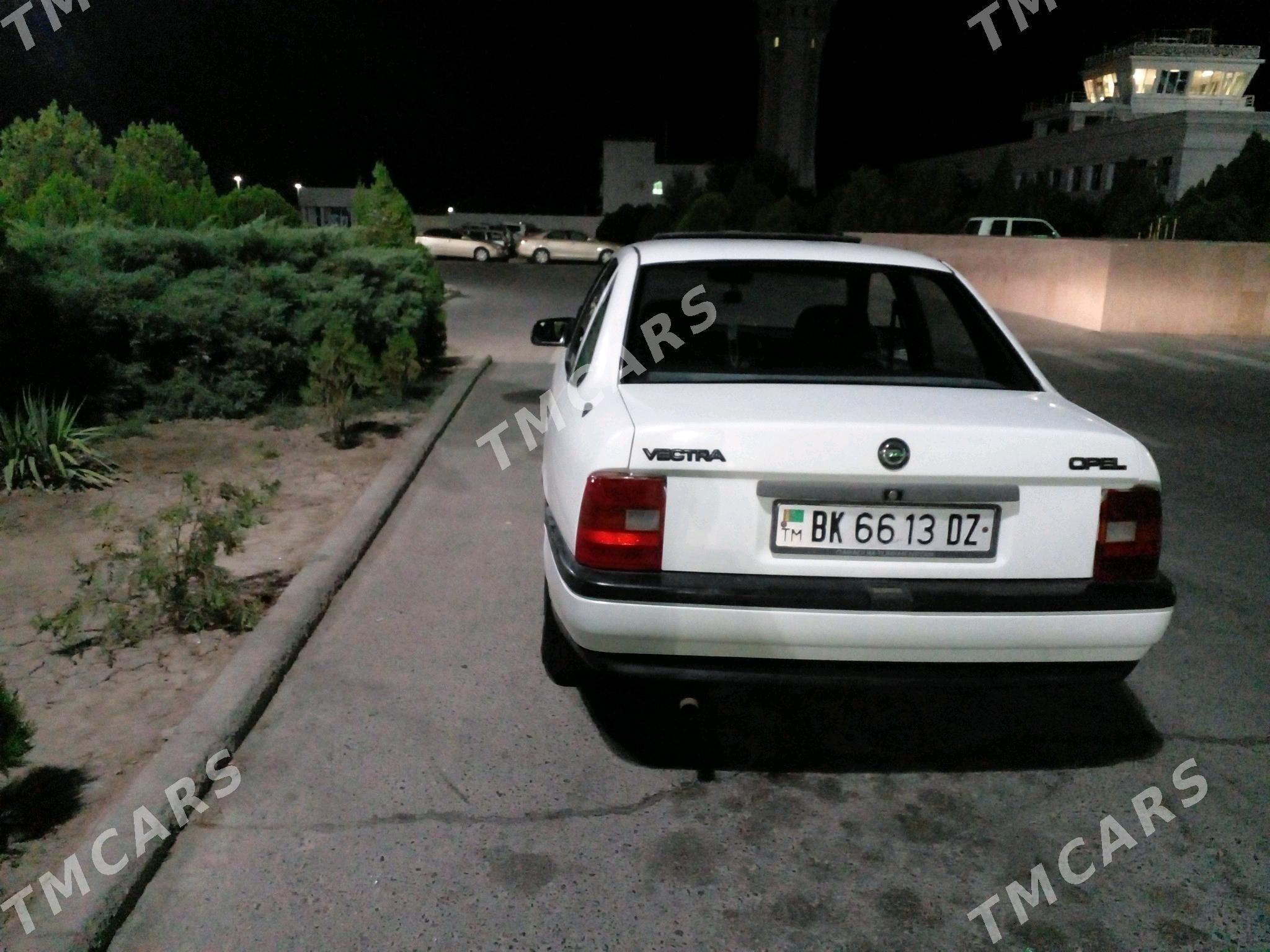 Opel Vectra 1990 - 27 000 TMT - Губадаг - img 3