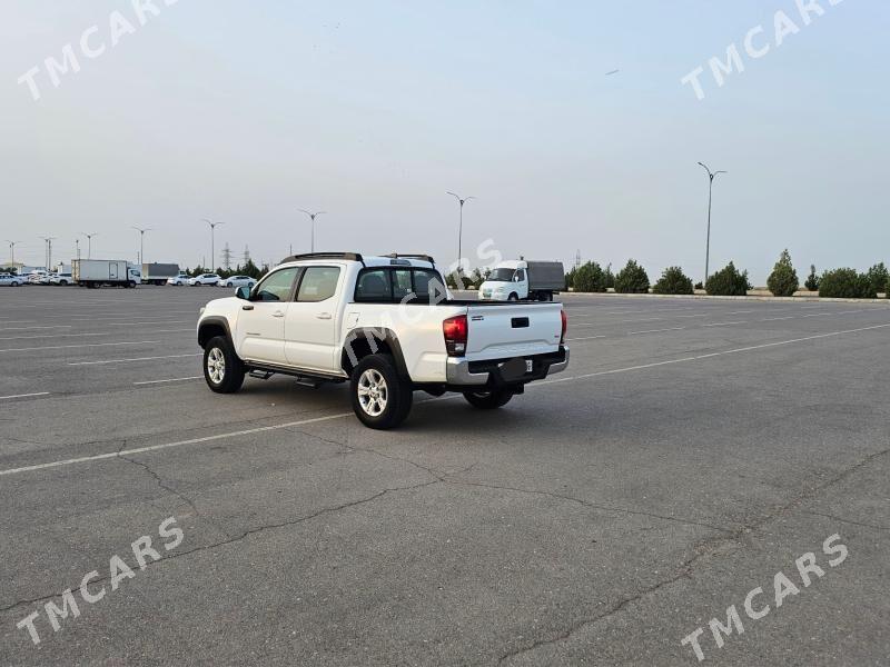 Toyota Tacoma 2019 - 340 000 TMT - Aşgabat - img 4