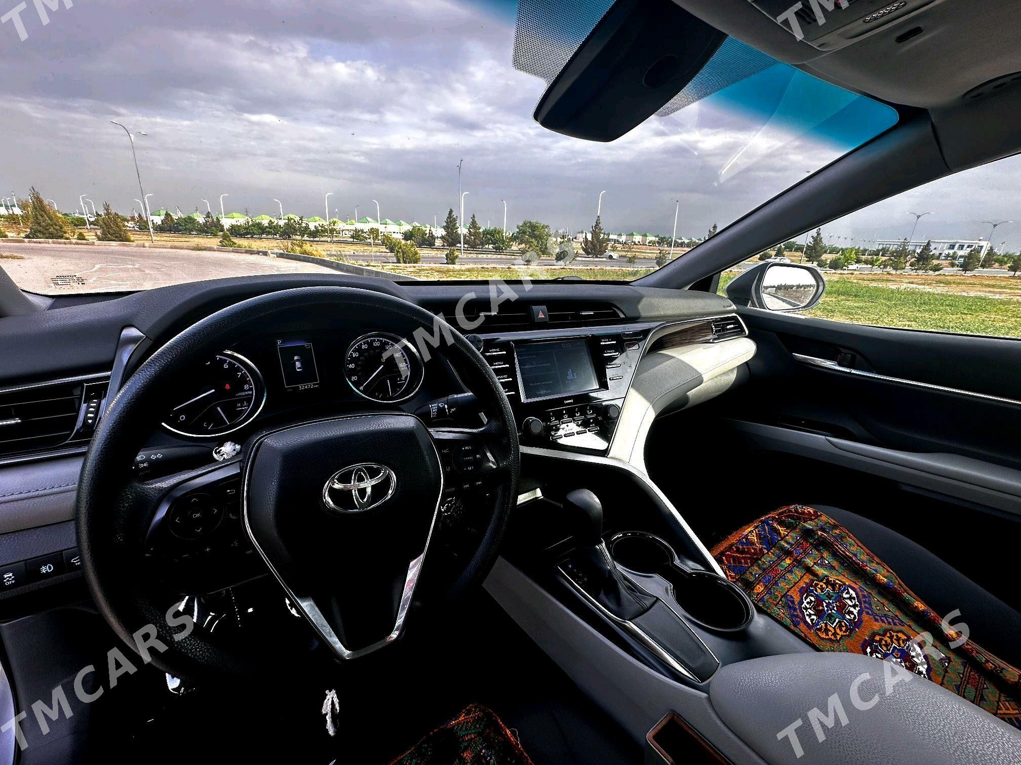 Toyota Camry 2020 - 300 000 TMT - Ашхабад - img 4