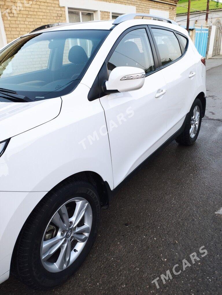 Hyundai Tucson 2013 - 190 000 TMT - Ашхабад - img 2