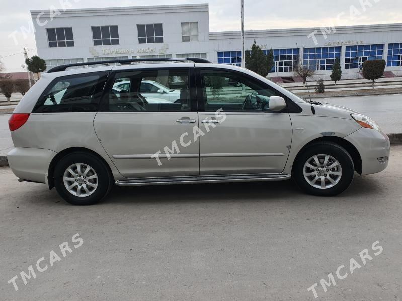 Toyota Sienna 2006 - 190 000 TMT - Türkmenabat - img 3