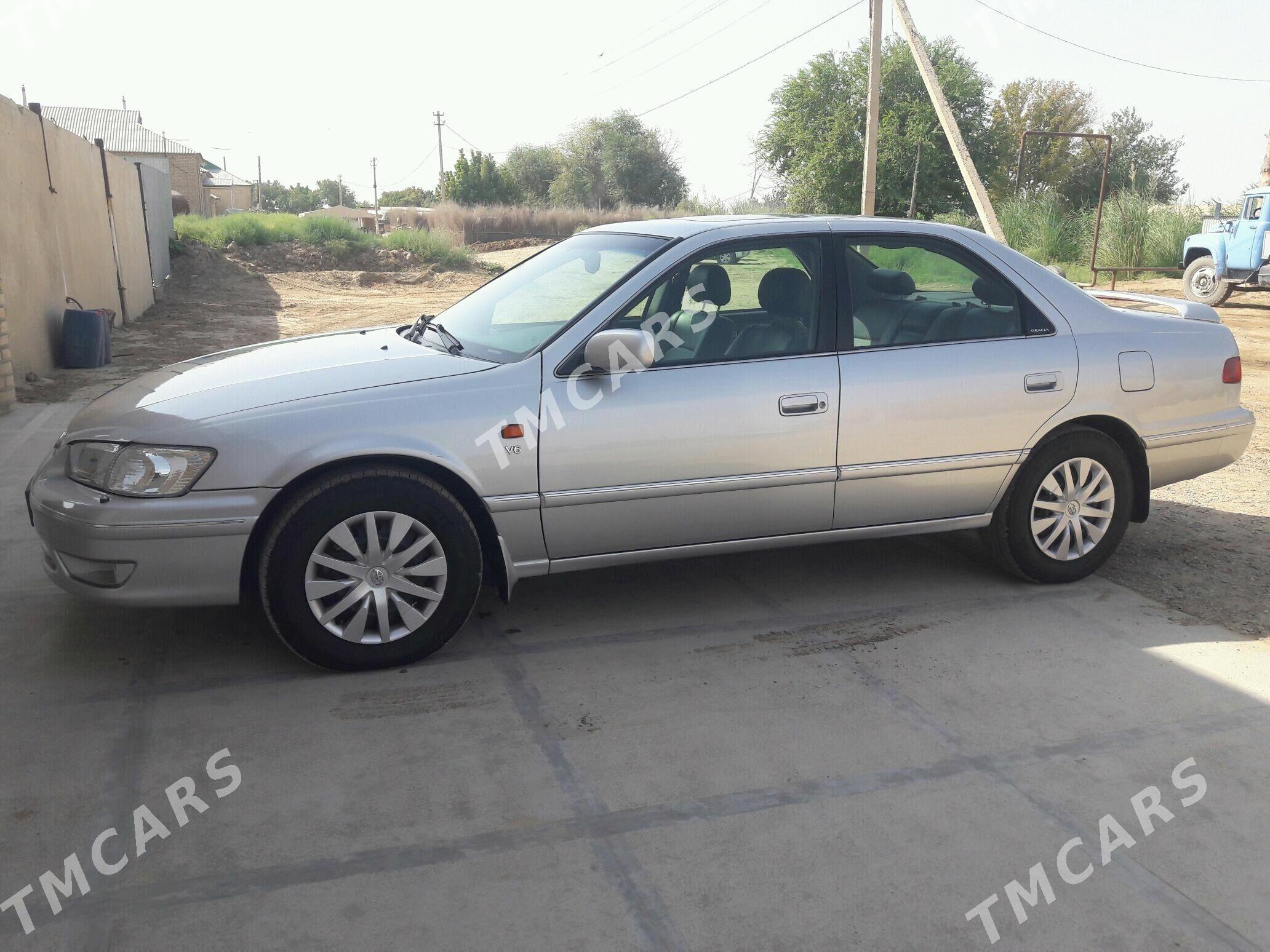 Toyota Camry 2001 - 150 000 TMT - Сакарчага - img 6