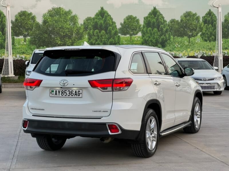 Toyota Highlander 2017 - 420 000 TMT - Aşgabat - img 4