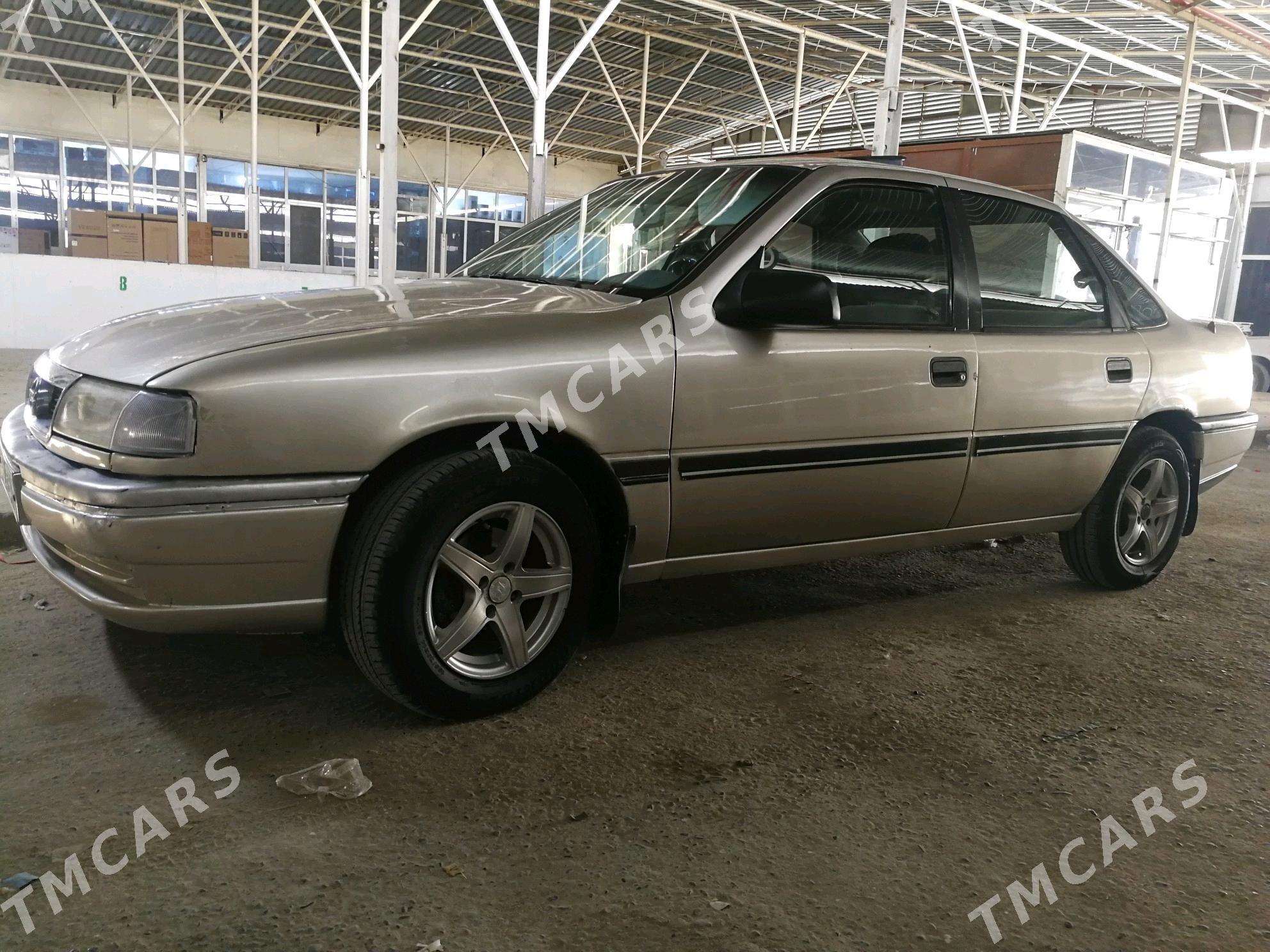 Opel Vectra 1992 - 34 000 TMT - Бахарден - img 4