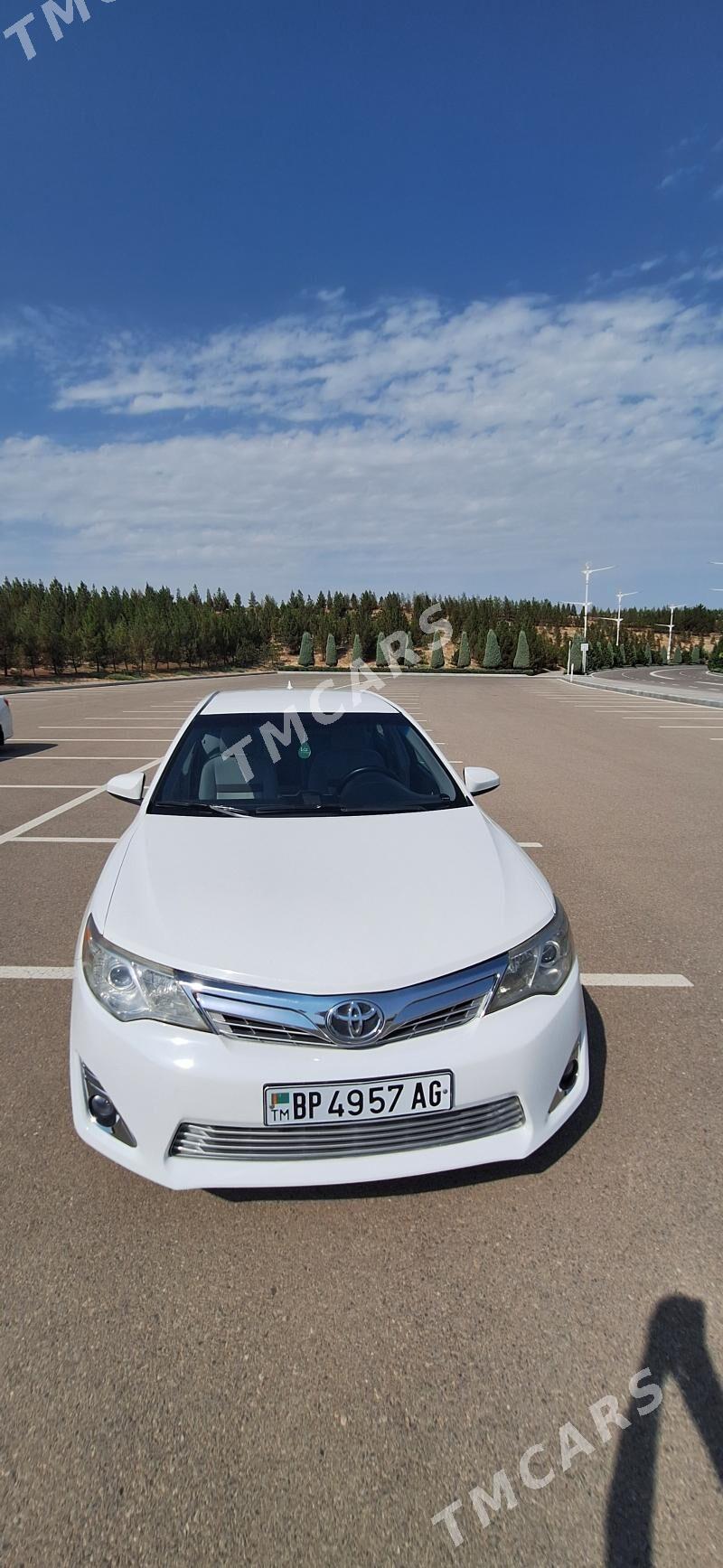 Toyota Camry 2012 - 185 000 TMT - ул. Туркменбаши шаёлы (Ленина) - img 2