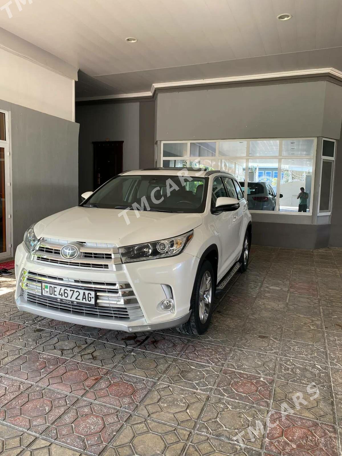 Toyota Highlander 2018 - 490 000 TMT - Aşgabat - img 2