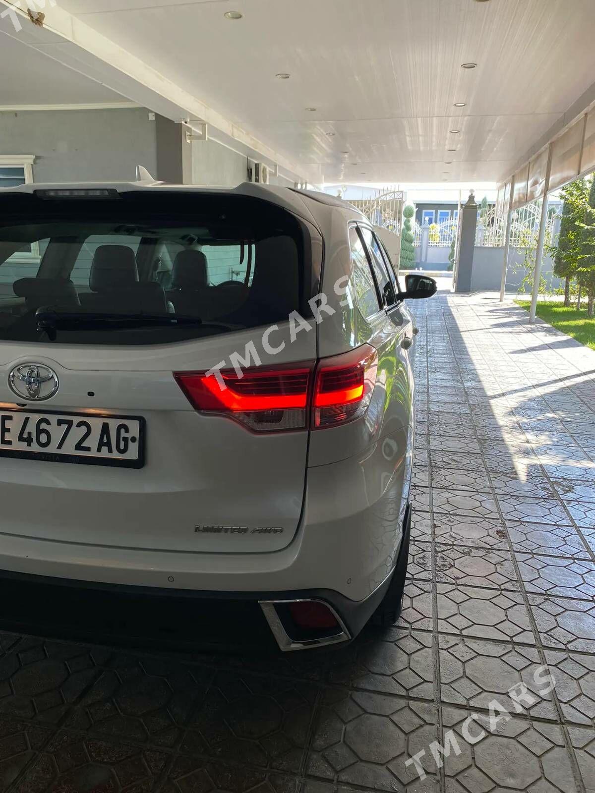 Toyota Highlander 2018 - 490 000 TMT - Aşgabat - img 6