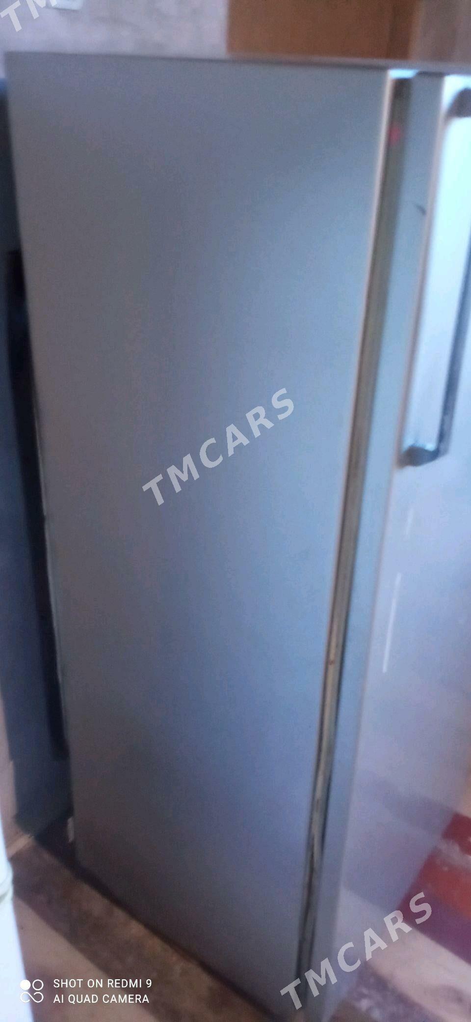 холодилник - Гурбансолтан Едже - img 3