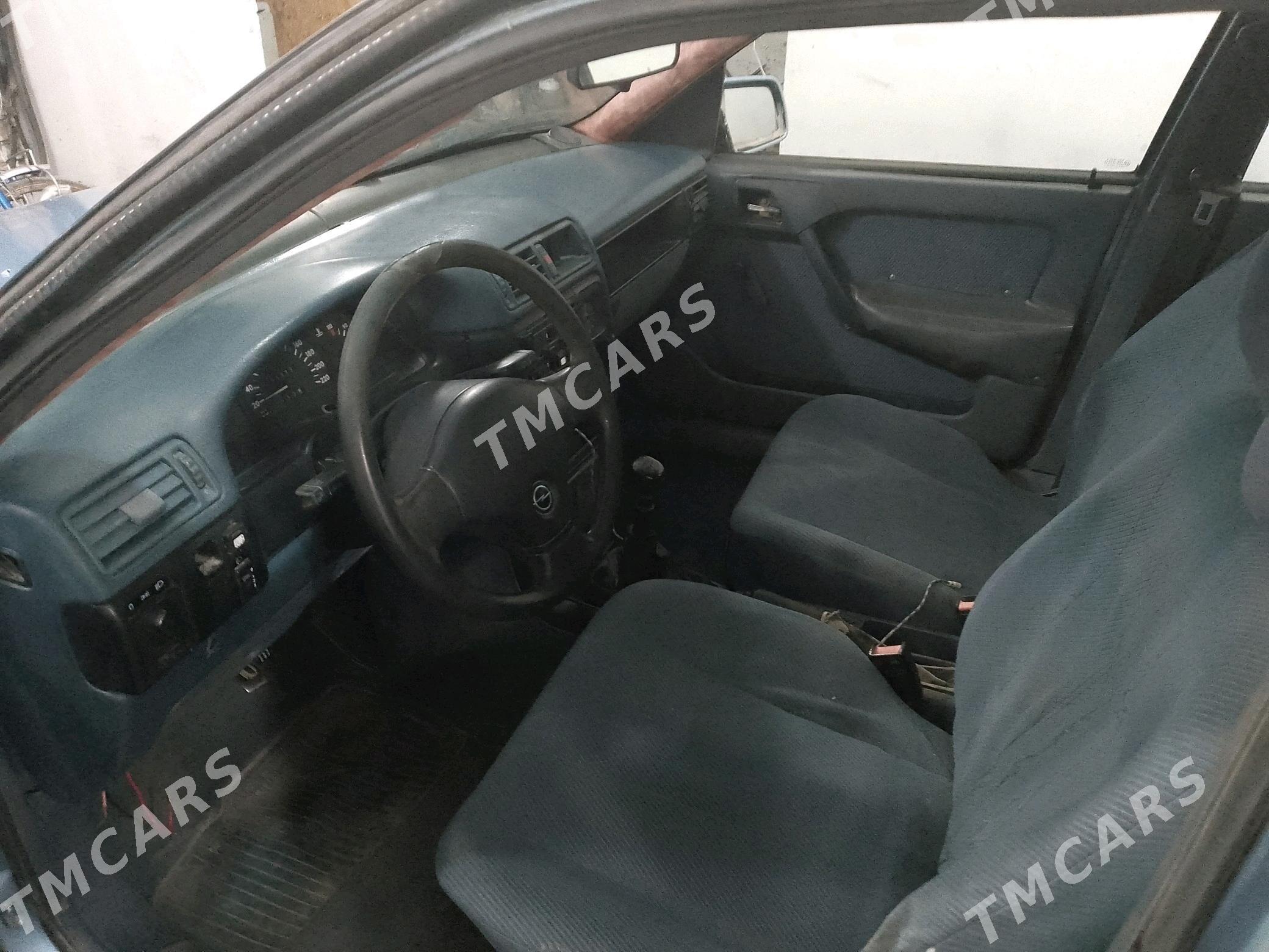 Opel Vectra 1990 - 25 000 TMT - Саят - img 2