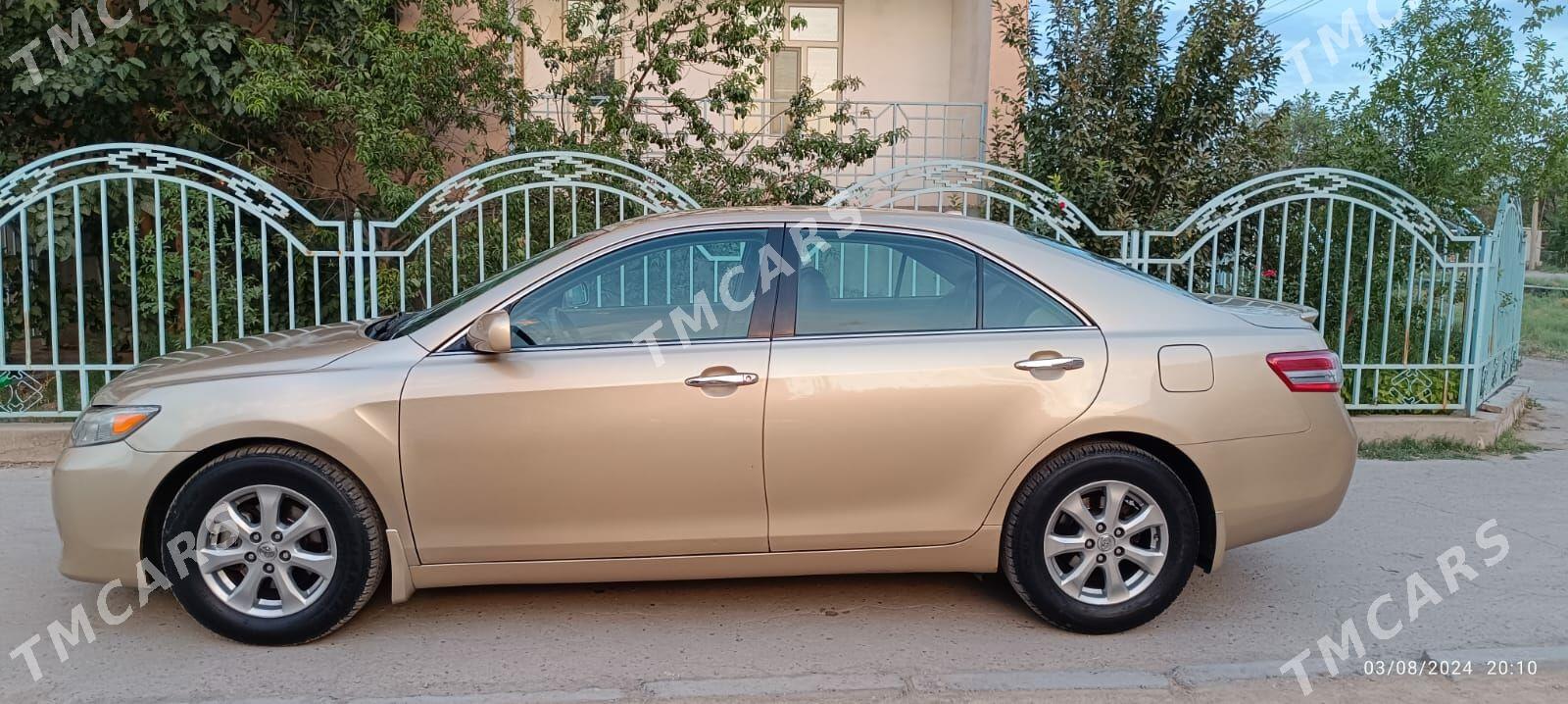 Toyota Camry 2011 - 180 000 TMT - Дашогуз - img 2