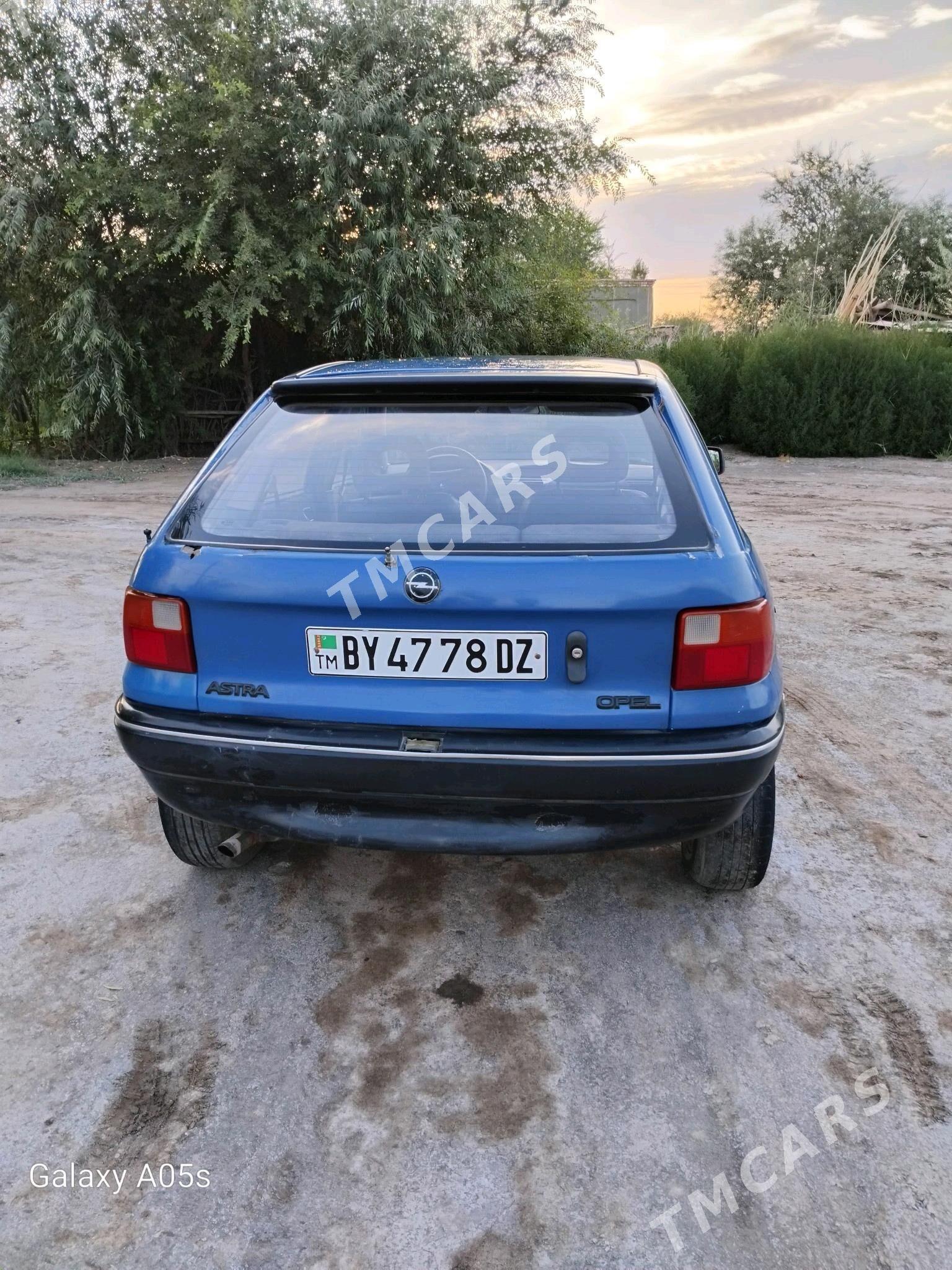 Opel Astra 1993 - 32 000 TMT - Türkmenbaşy etr. - img 2
