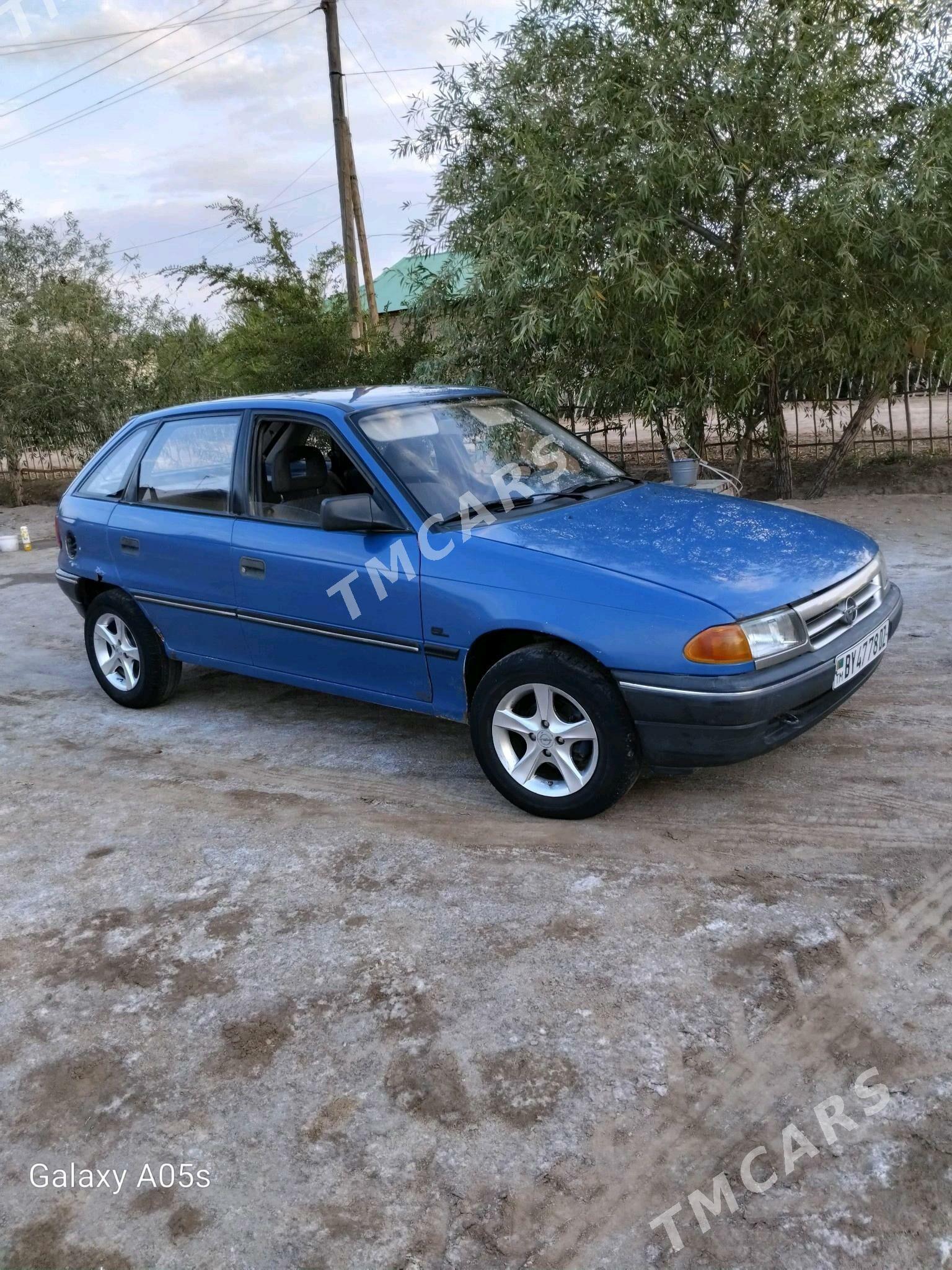Opel Astra 1993 - 32 000 TMT - етр. Туркменбаши - img 3