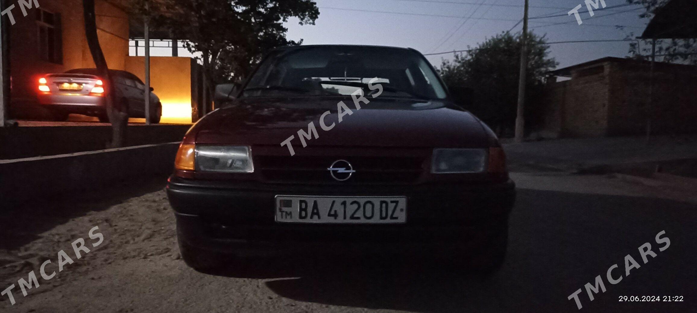 Opel Astra 1993 - 35 000 TMT - Дашогуз - img 4