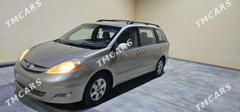 Toyota Sienna 2009 - 195 000 TMT - Ашхабад - img 4