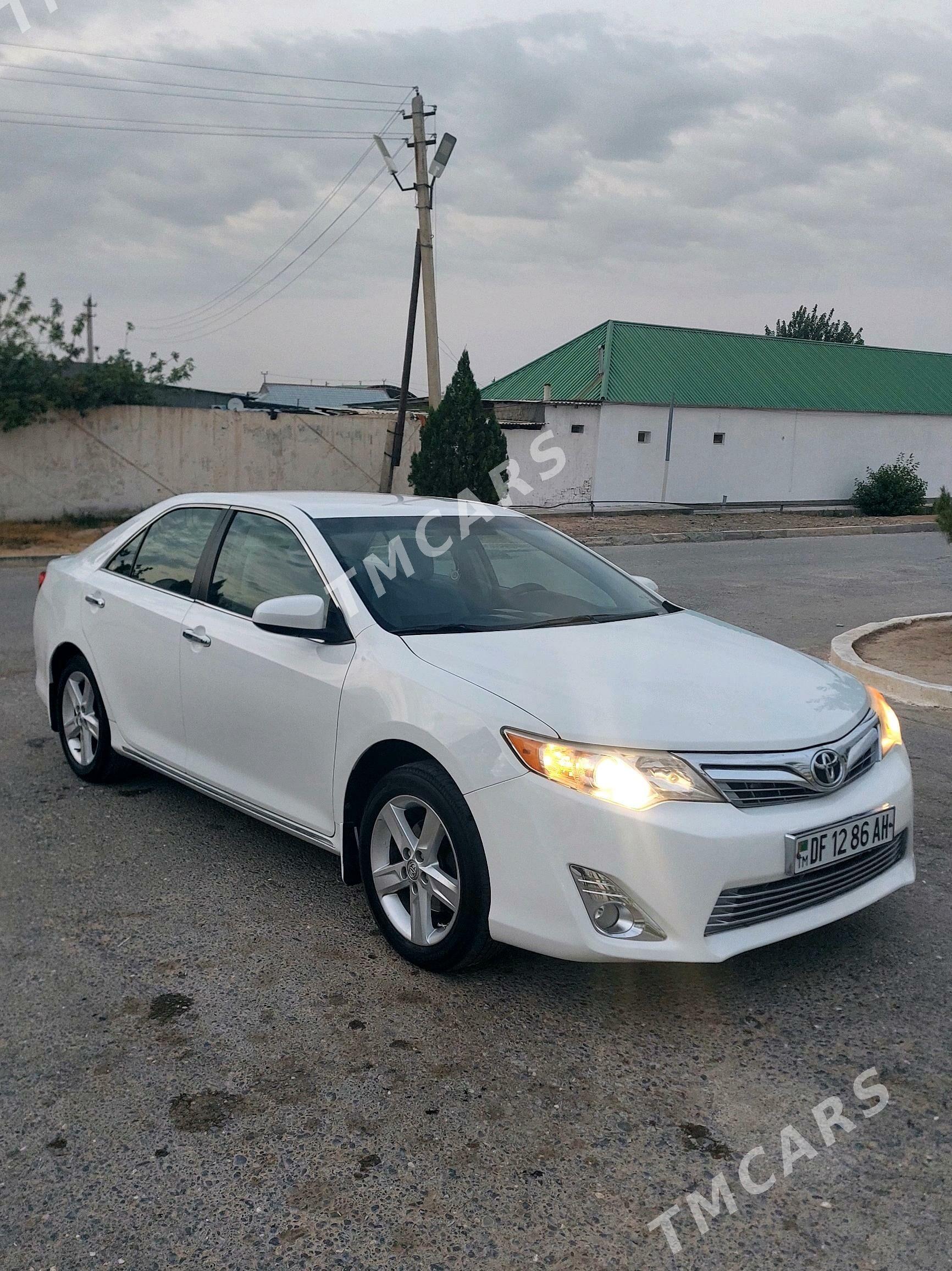 Toyota Camry 2014 - 200 000 TMT - Aşgabat - img 2