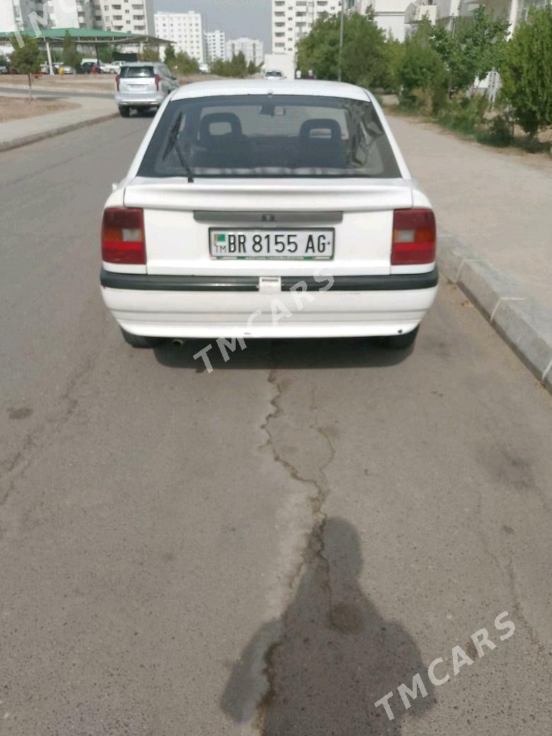 Opel Vectra 1991 - 28 000 TMT - Мир 8 - img 5