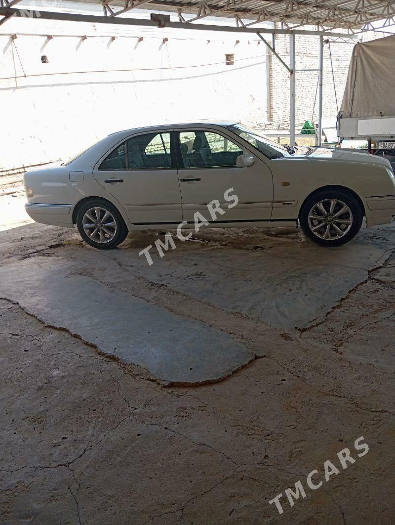 Mercedes-Benz E320 1998 - 70 000 TMT - Mary - img 5