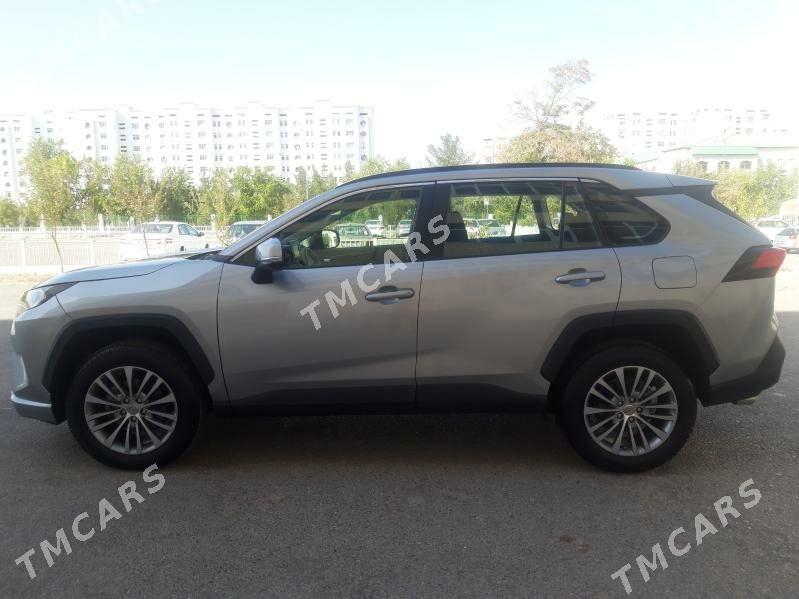 Toyota RAV4 2019 - 340 000 TMT - Мир 2 - img 9