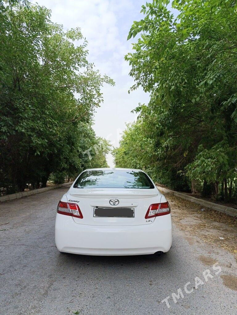 Toyota Camry 2010 - 190 000 TMT - Ашхабад - img 4