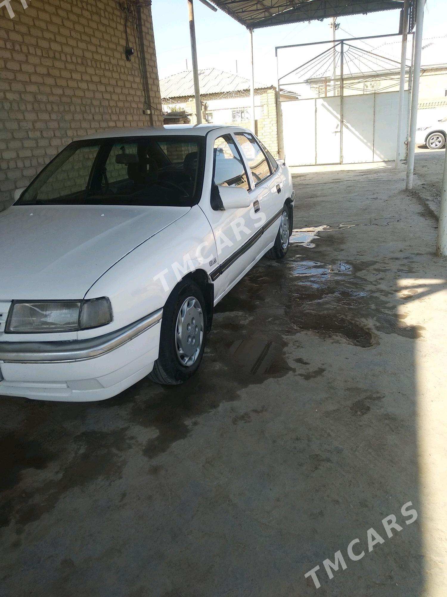 Opel Vectra 1991 - 25 000 TMT - Mary - img 2