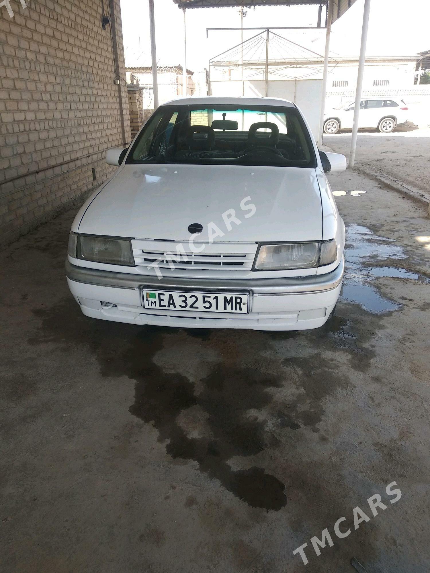 Opel Vectra 1991 - 25 000 TMT - Mary - img 3