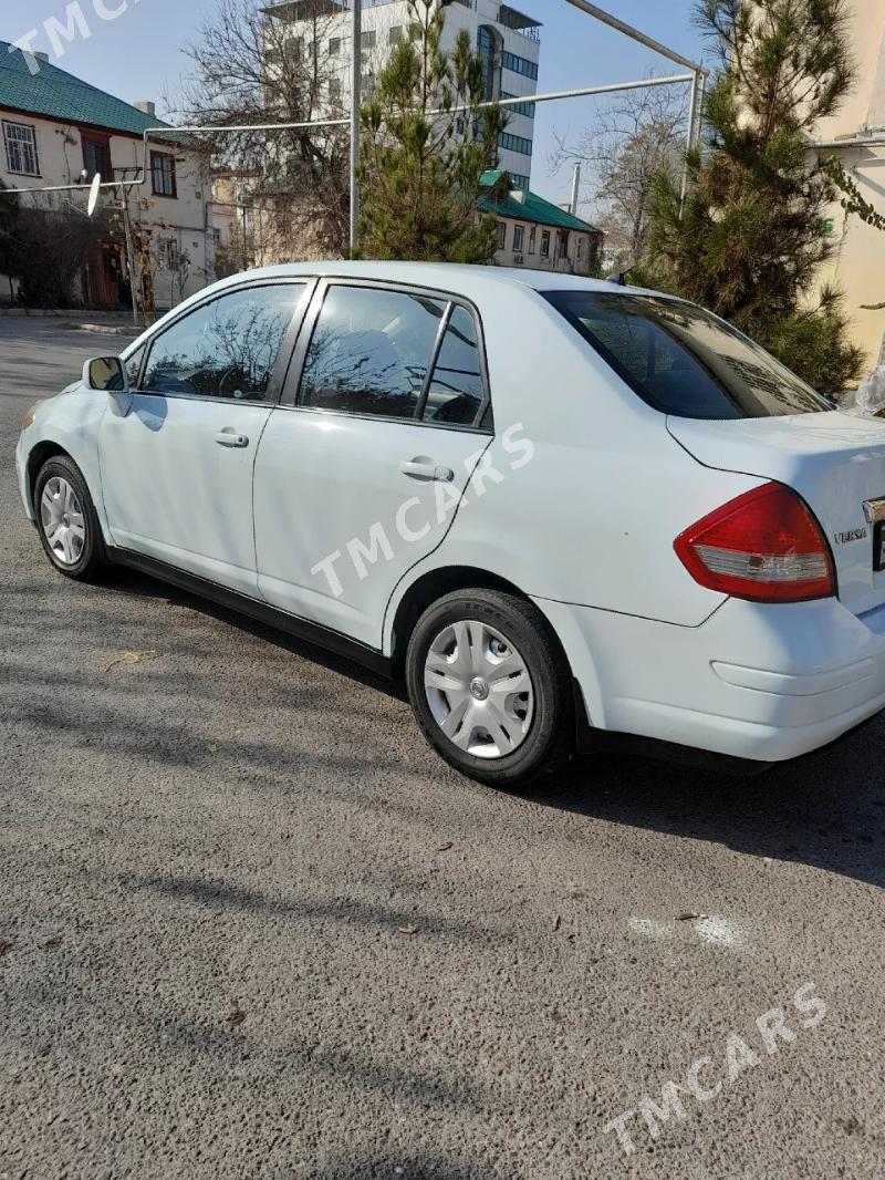 Nissan Versa 2010 - 105 000 TMT - 1 мкр - img 2