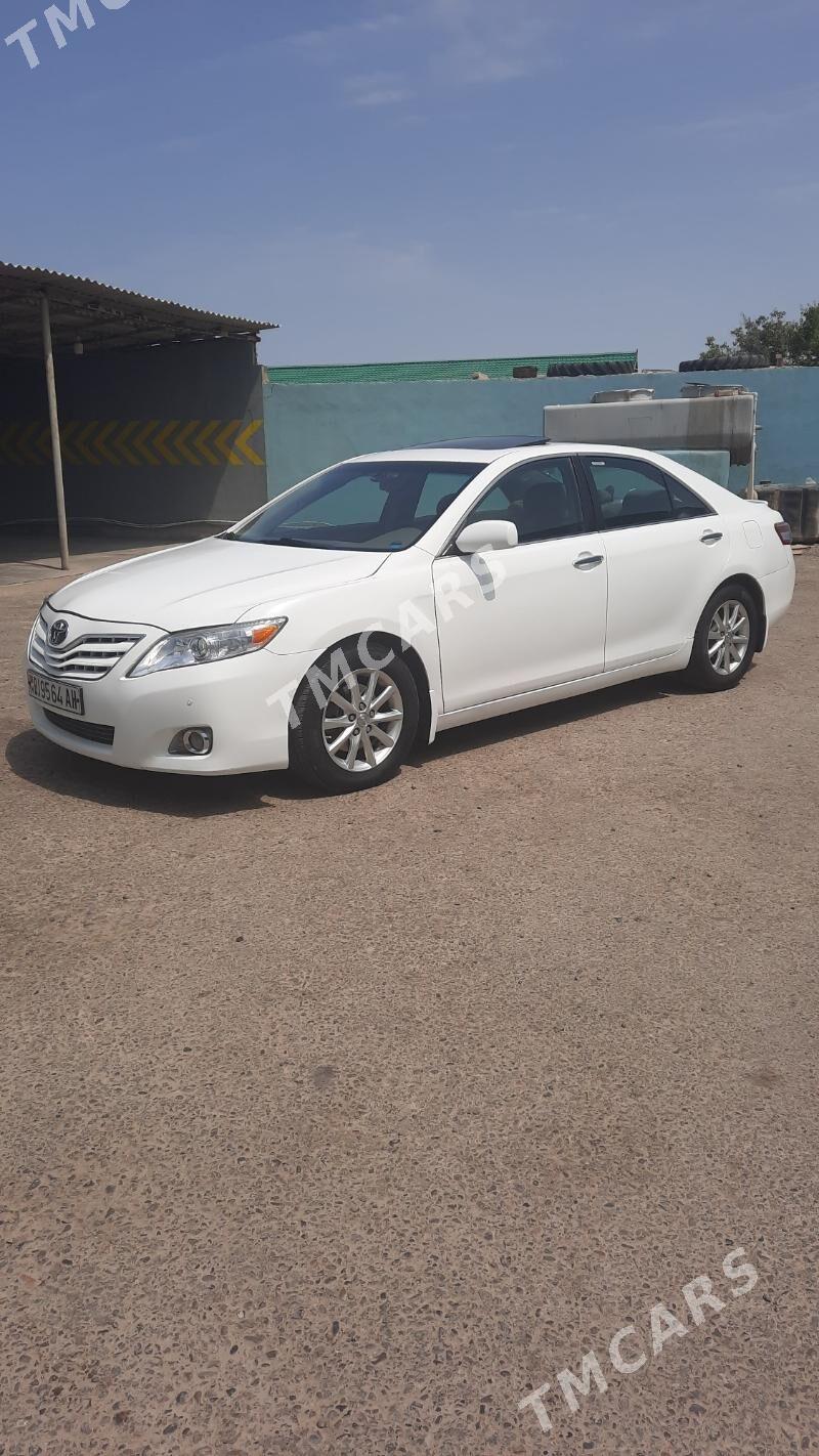 Toyota Camry 2010 - 160 000 TMT - Kaka - img 2