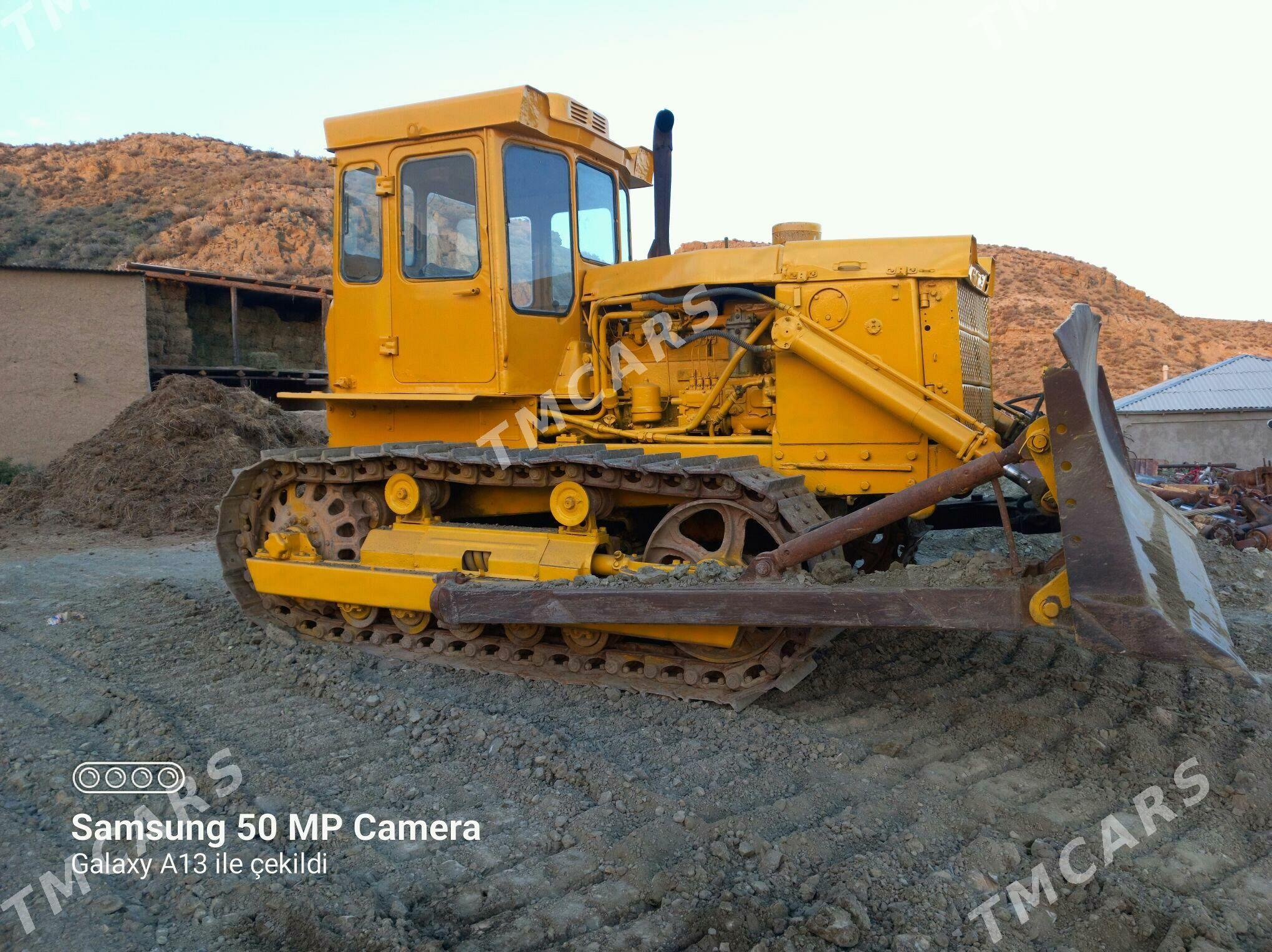 Caterpillar Dozer 1989 - 90 000 TMT - Бахарден - img 6