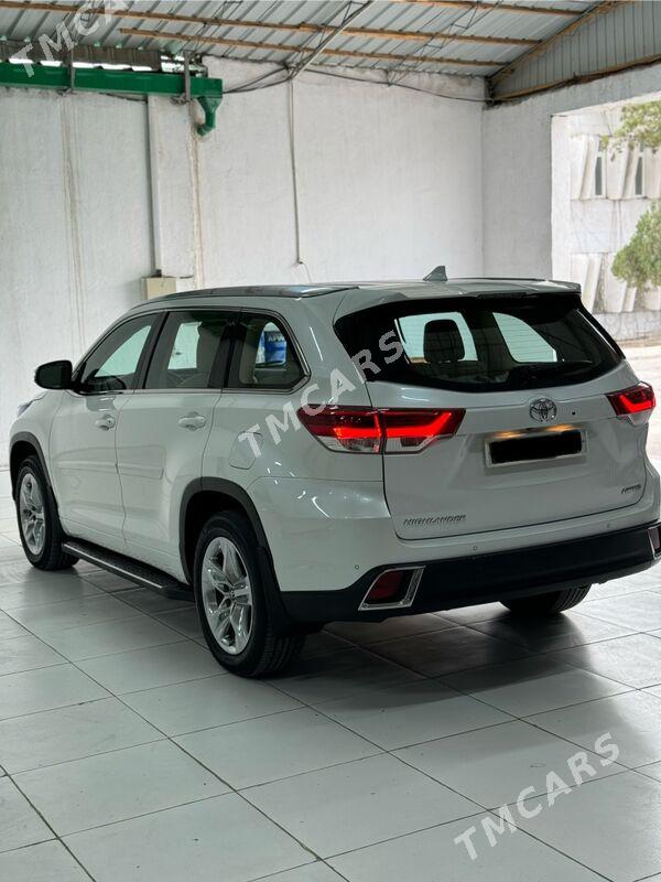 Toyota Highlander 2018 - 390 000 TMT - Aşgabat - img 2