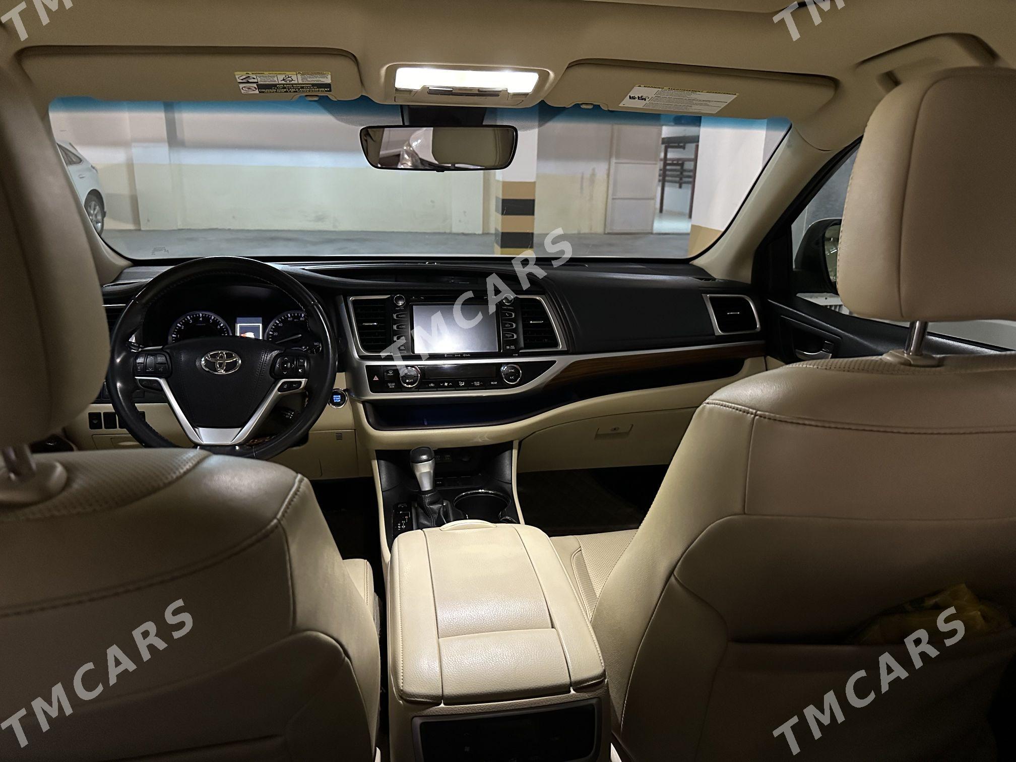 Toyota Highlander 2018 - 450 000 TMT - Aşgabat - img 3