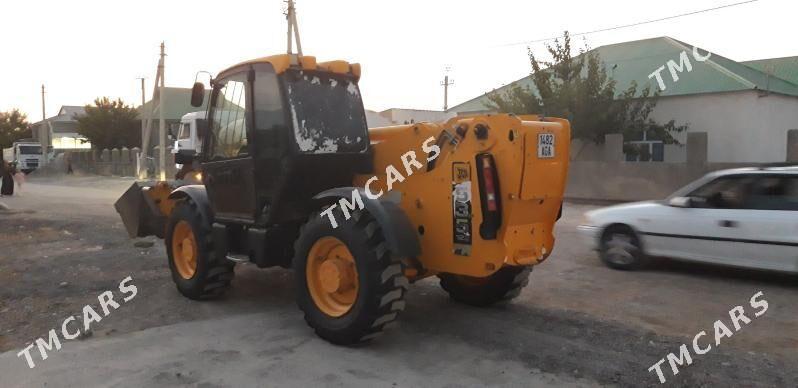 JCB 5CX Wastemaster 2005 - 700 000 TMT - Ашхабад - img 3