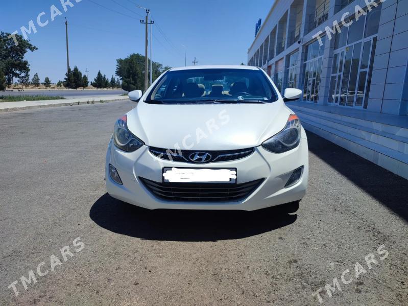 Hyundai Elantra 2011 - 120 000 TMT - Ак-Бугдайский этрап - img 2