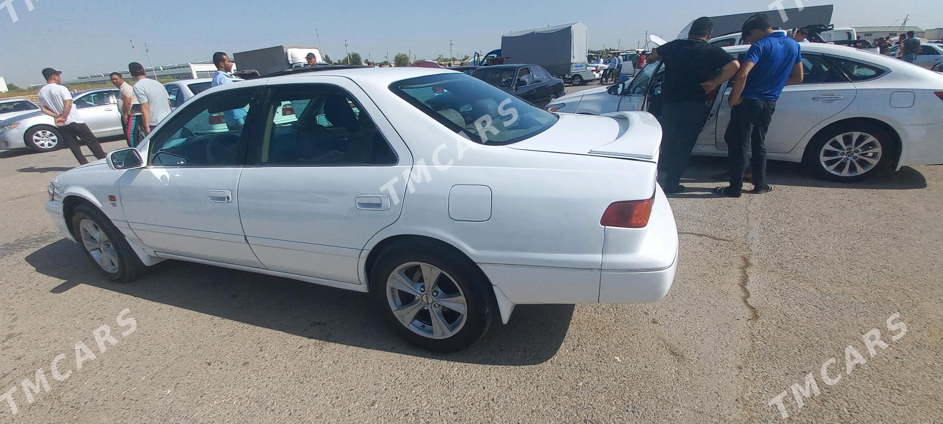 Toyota Camry 2000 - 125 000 TMT - Мары - img 3