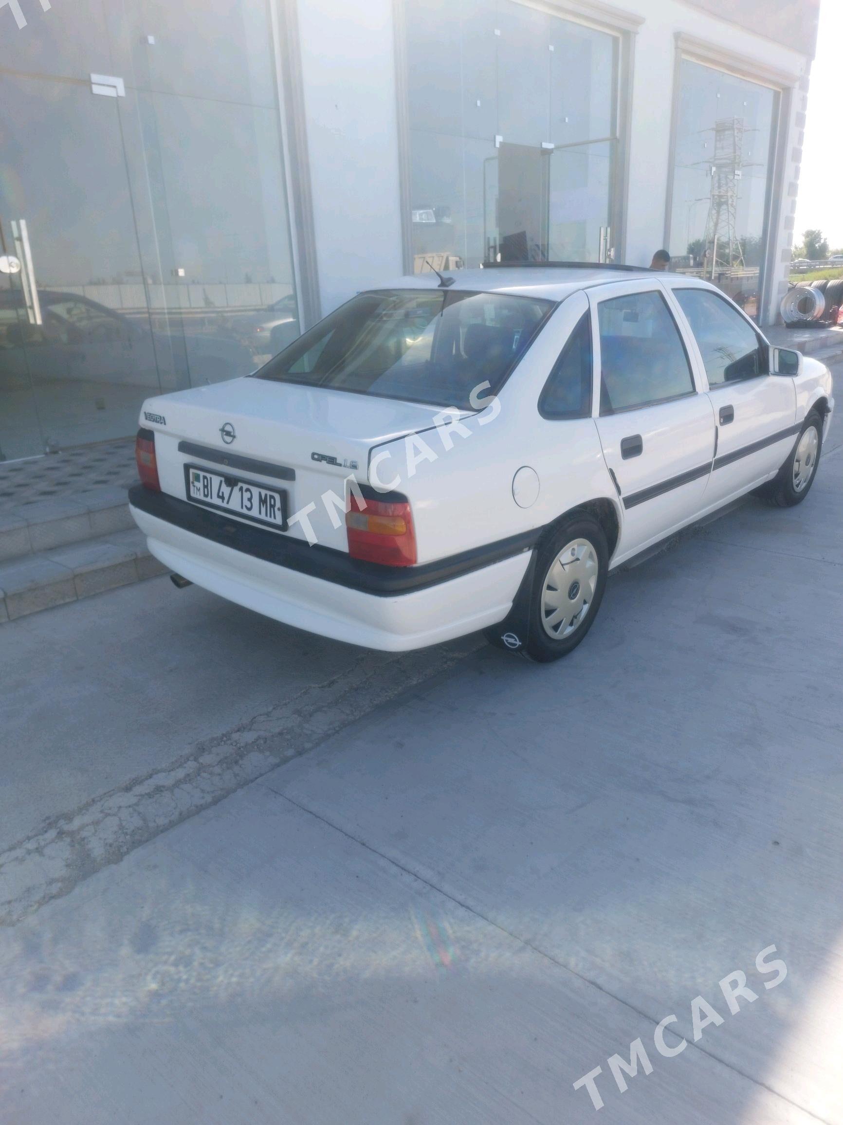 Opel Vectra 1992 - 27 000 TMT - Sakarçäge - img 2