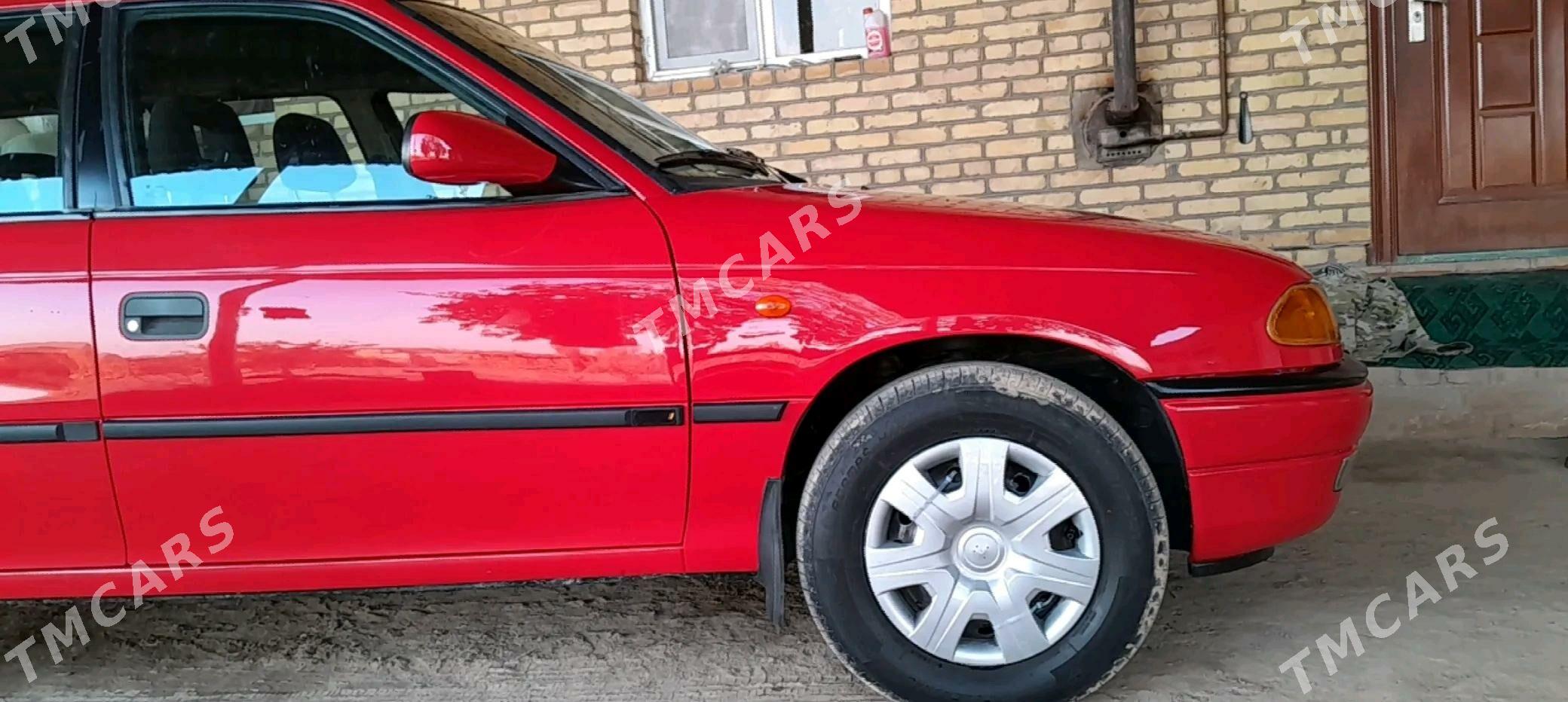 Opel Astra 1995 - 43 000 TMT - Сакар - img 2