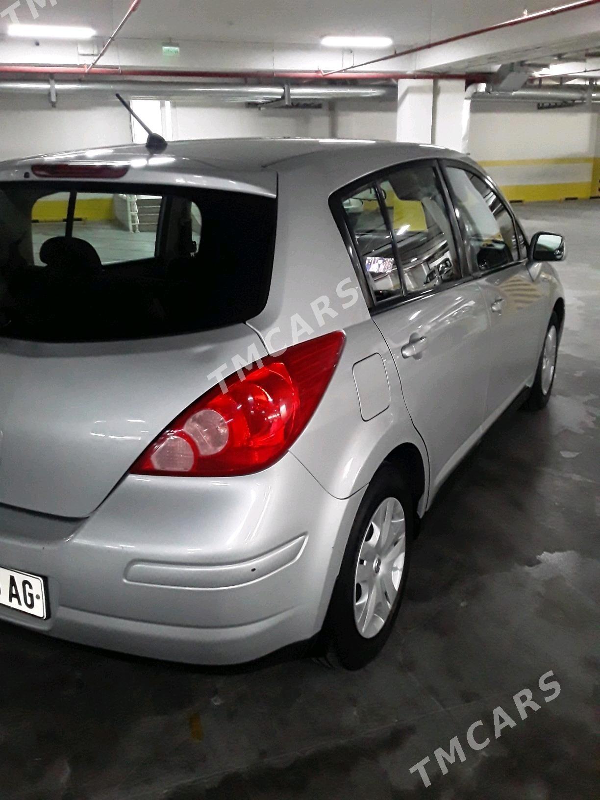 Nissan Versa 2009 - 102 000 TMT - Ашхабад - img 4