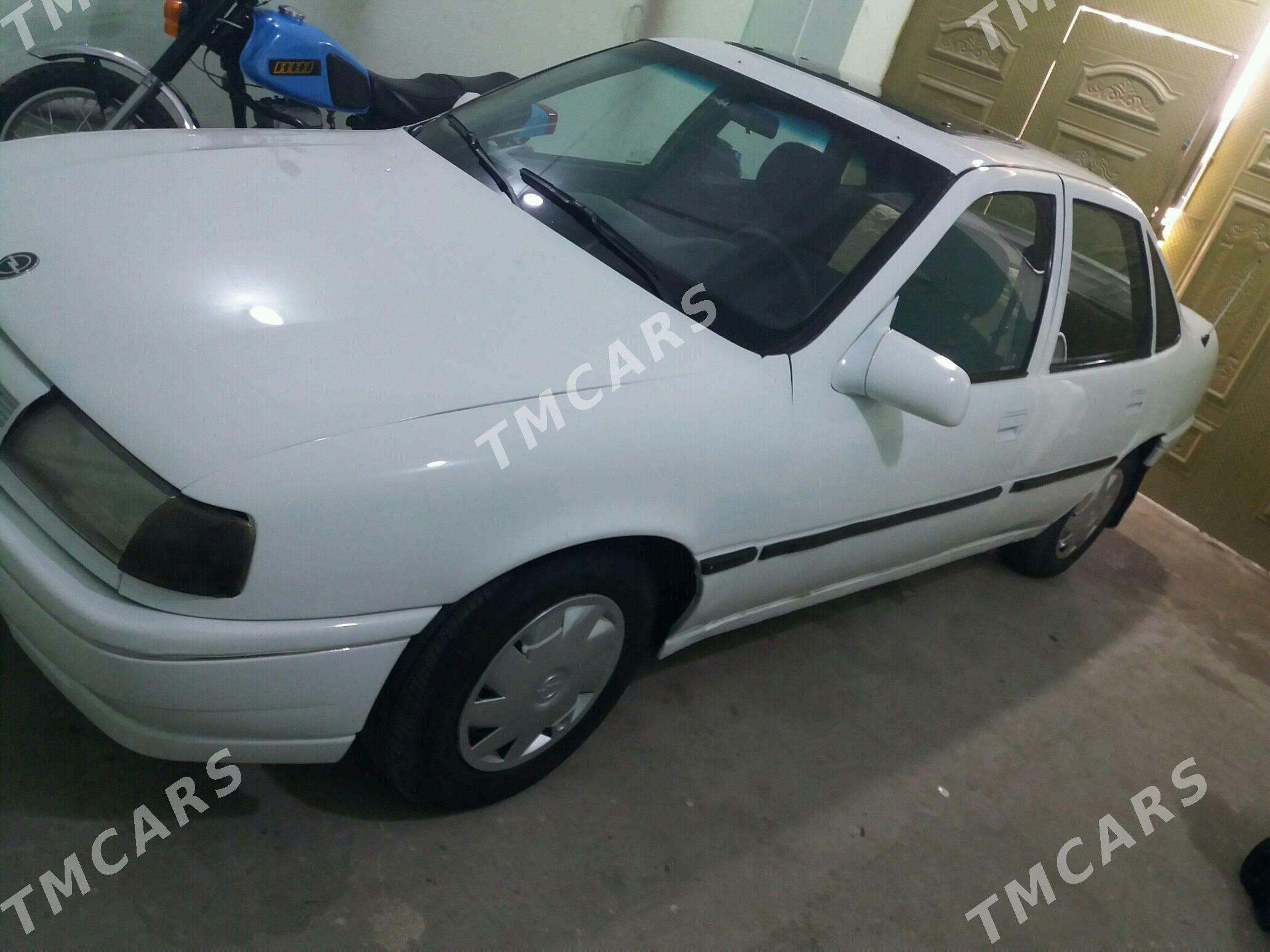 Opel Vectra 1991 - 20 000 TMT - Farap - img 2