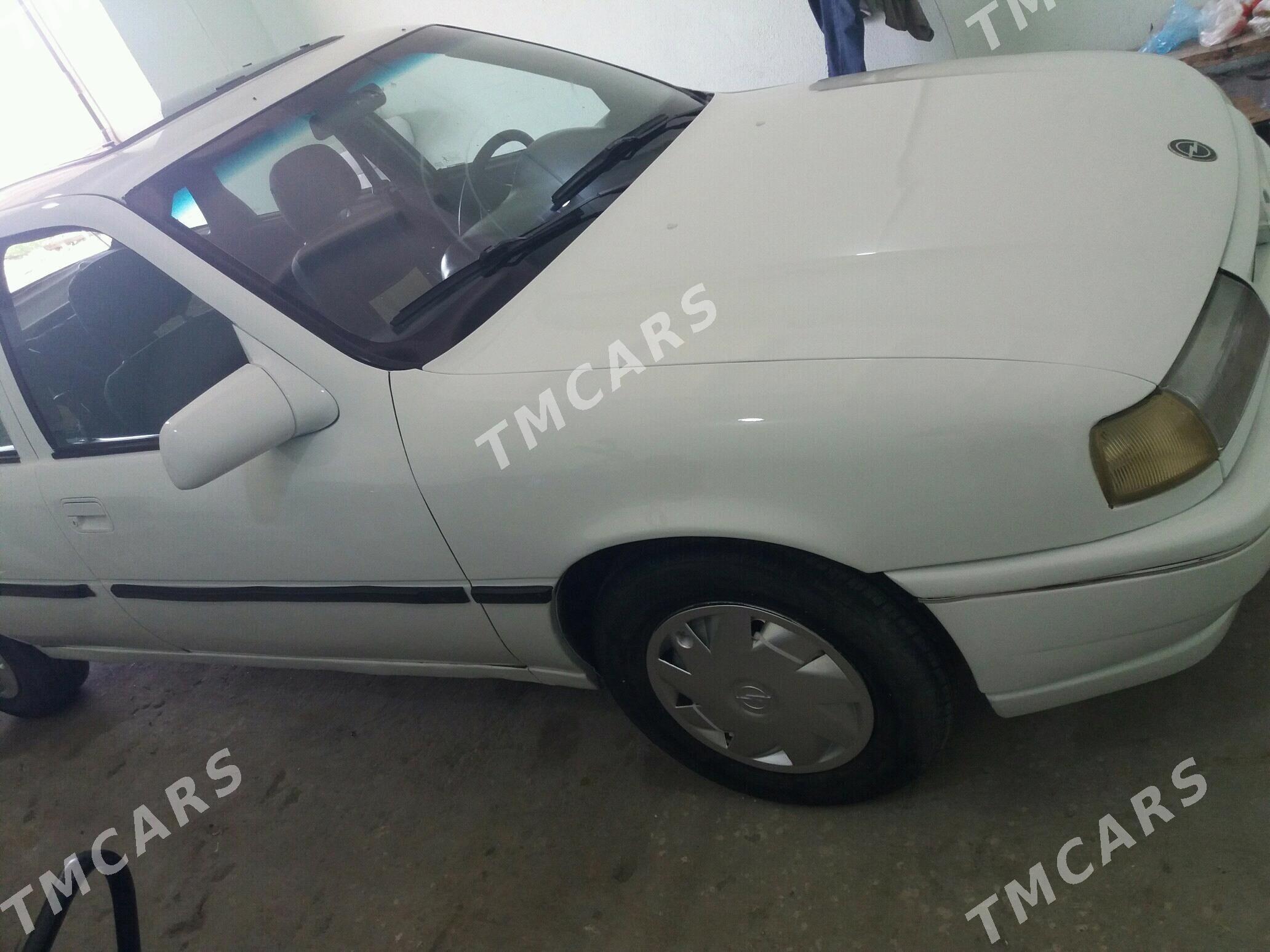 Opel Vectra 1991 - 20 000 TMT - Farap - img 3